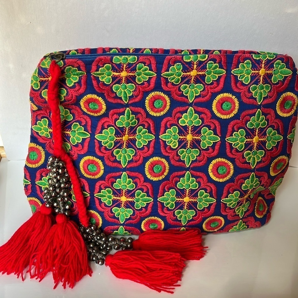CLEOBELLA Clutch Woven Fringe Tassel Bells Yarn Bright Color Textured Bag Pouch